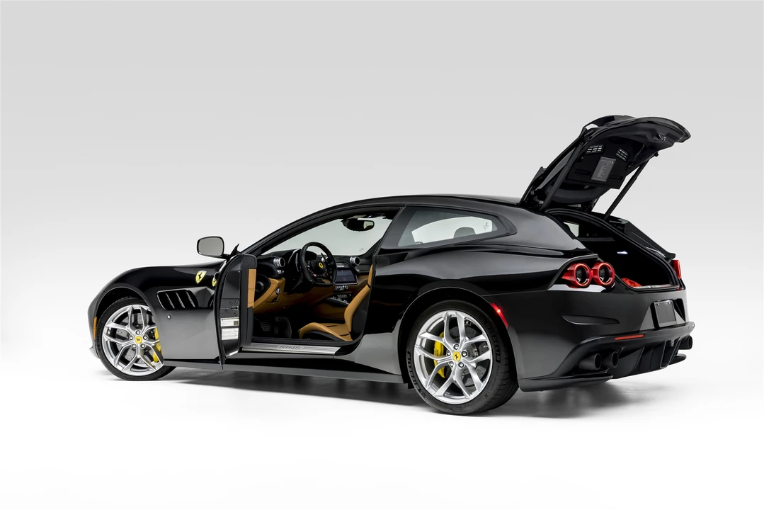 2018 Ferrari GTC4Lusso T - Image 19 of 31