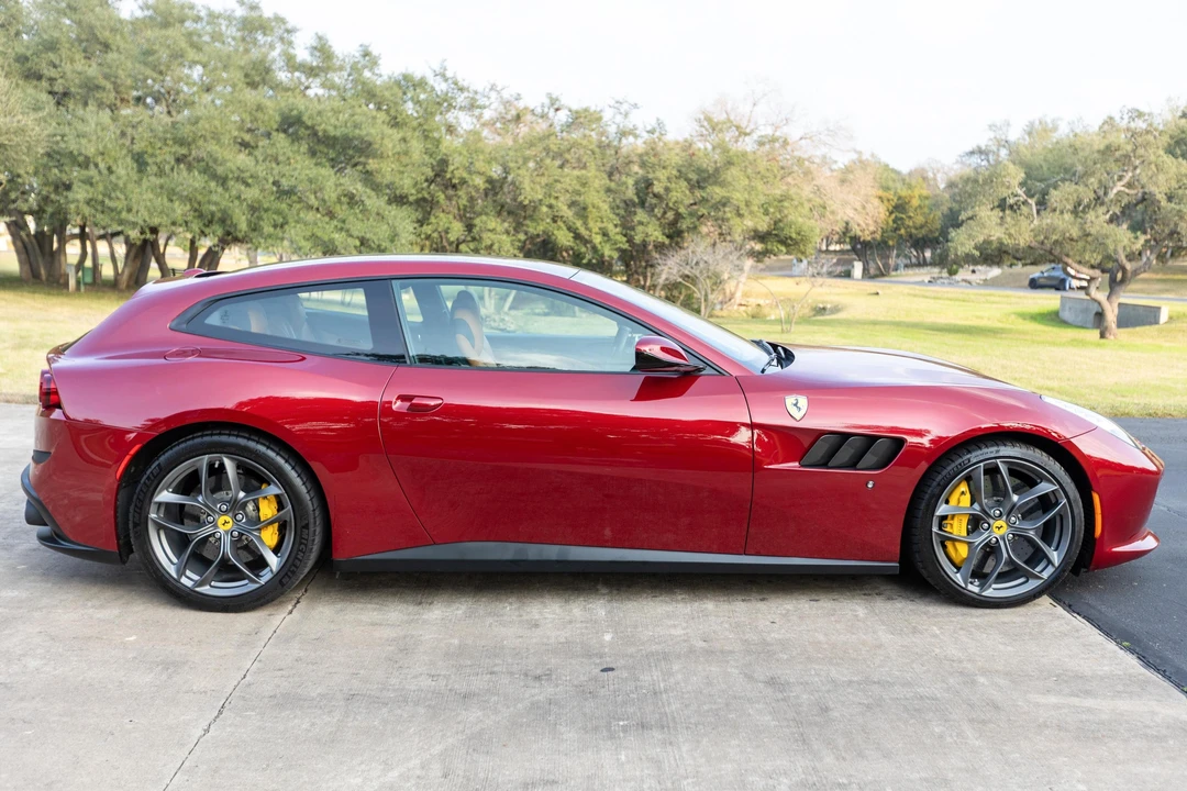 2018 Ferrari GTC4Lusso T - Image 3 of 31