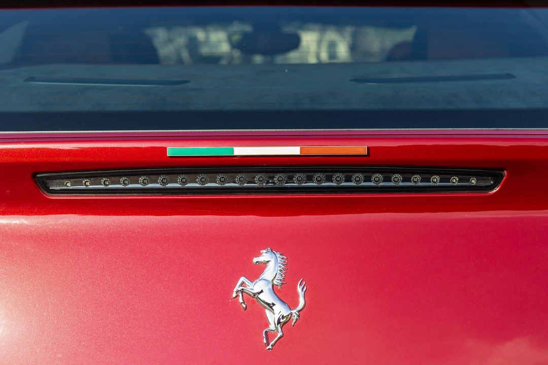 2018 Ferrari GTC4Lusso T - Image 15 of 31