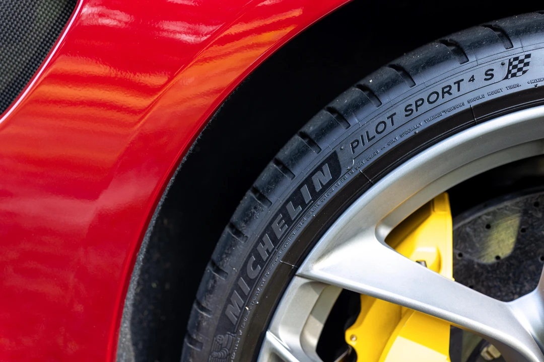 2018 Ferrari GTC4Lusso T - Image 28 of 31