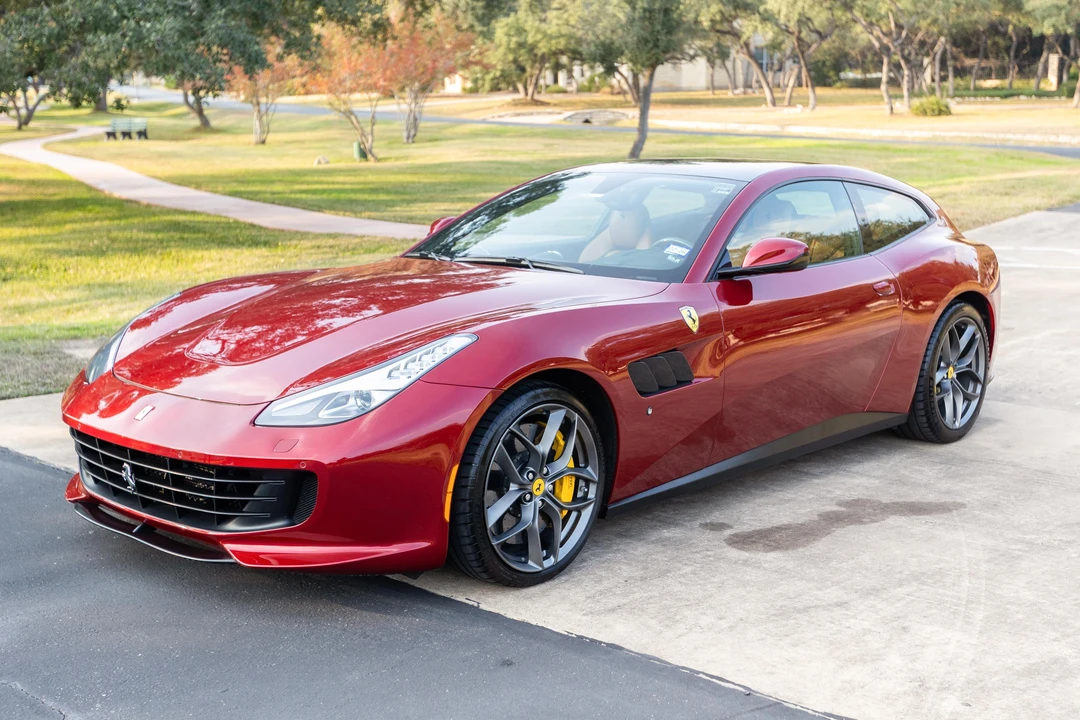 2018 Ferrari GTC4Lusso T - Image 6 of 31