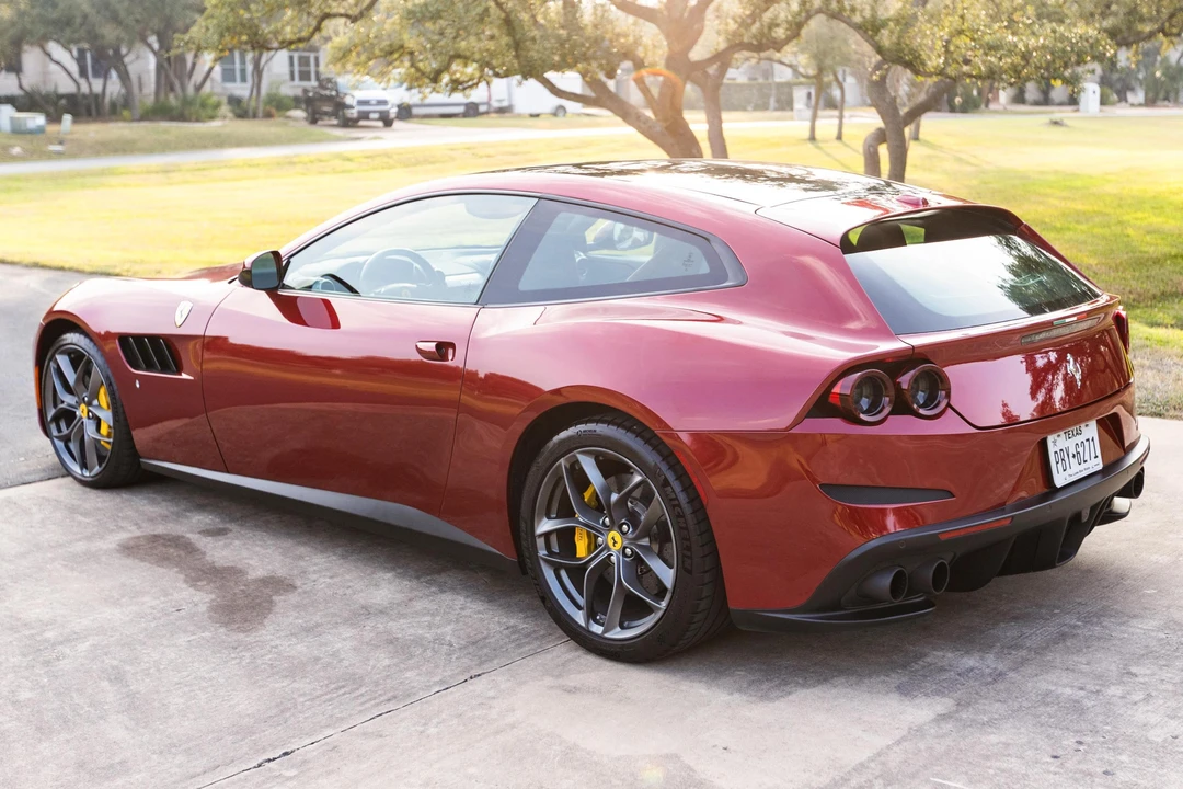 2018 Ferrari GTC4Lusso T - Image 4 of 31