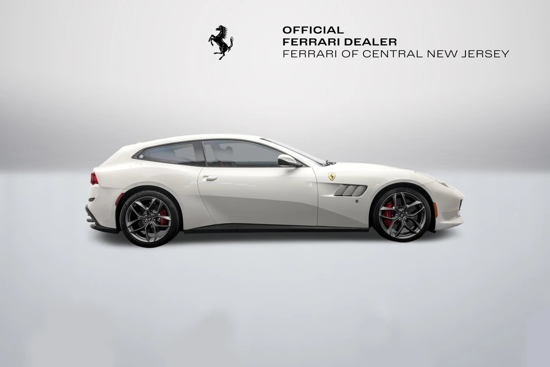 2018 Ferrari GTC4Lusso T - Image 8 of 31