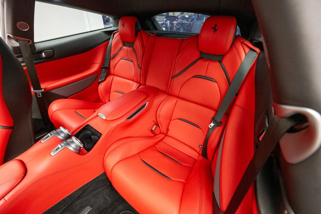 2018 Ferrari GTC4Lusso T - Image 16 of 31