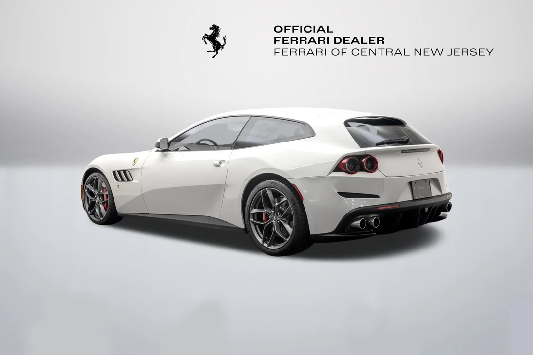 2018 Ferrari GTC4Lusso T - Image 5 of 31