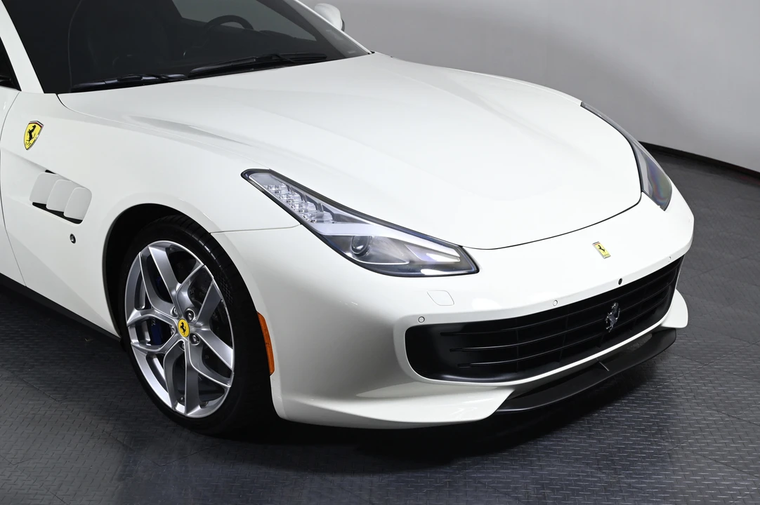 2018 Ferrari GTC4Lusso T - Image 29 of 31