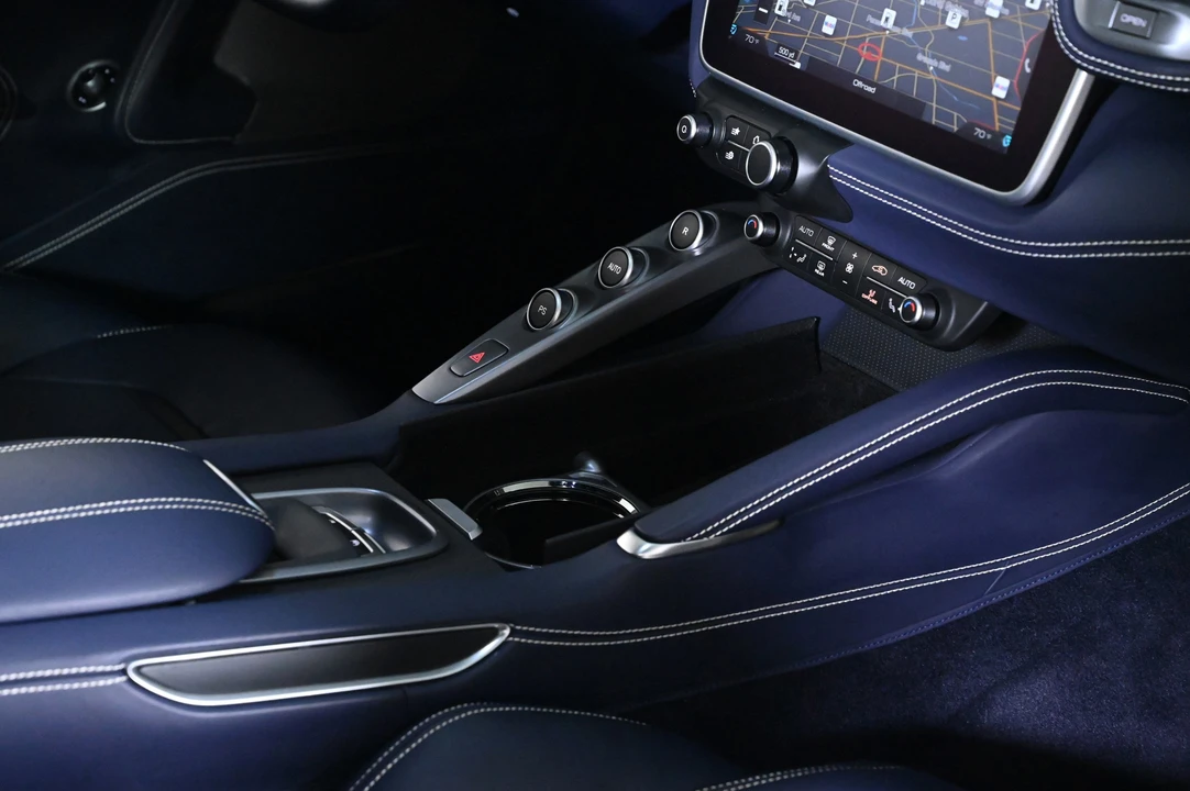 2018 Ferrari GTC4Lusso T - Image 19 of 31
