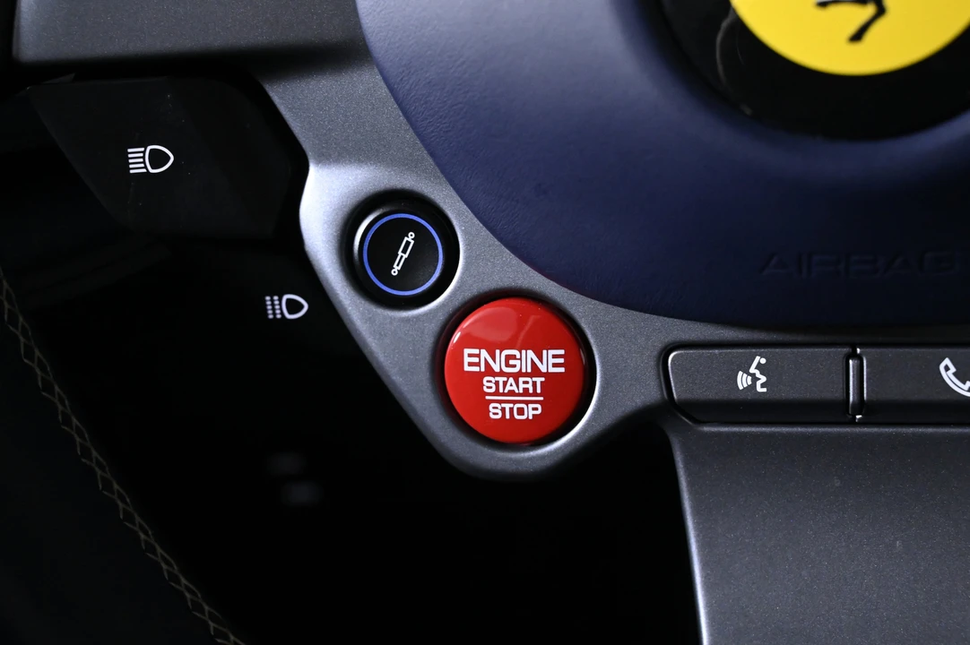 2018 Ferrari GTC4Lusso T - Image 23 of 31