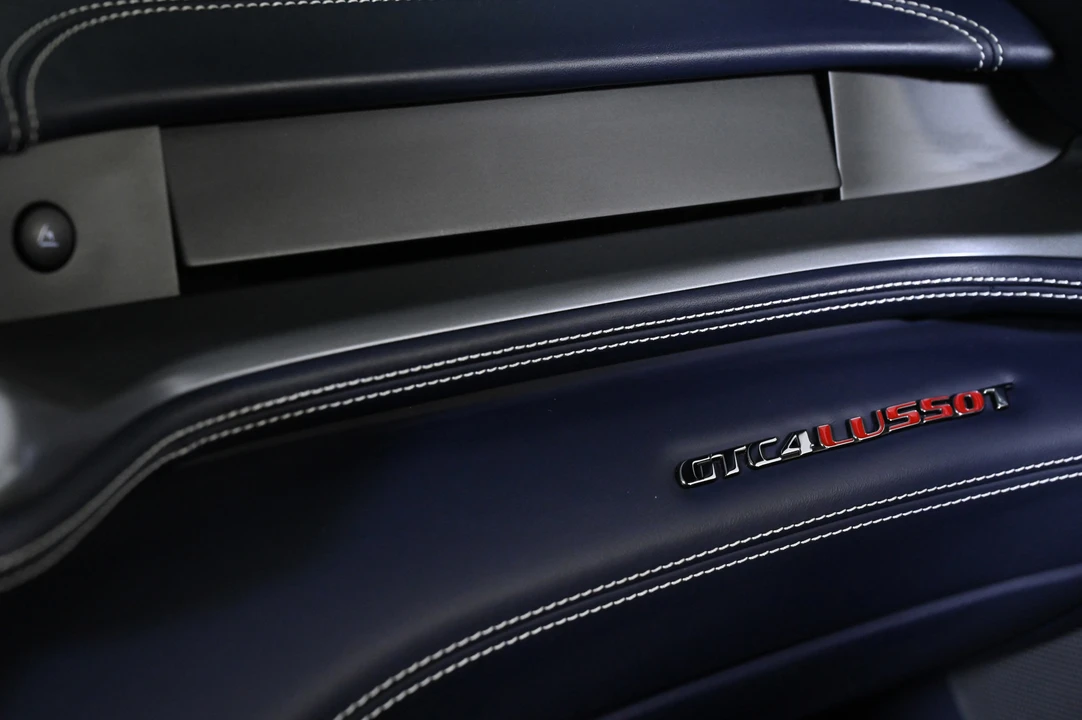 2018 Ferrari GTC4Lusso T - Image 26 of 31