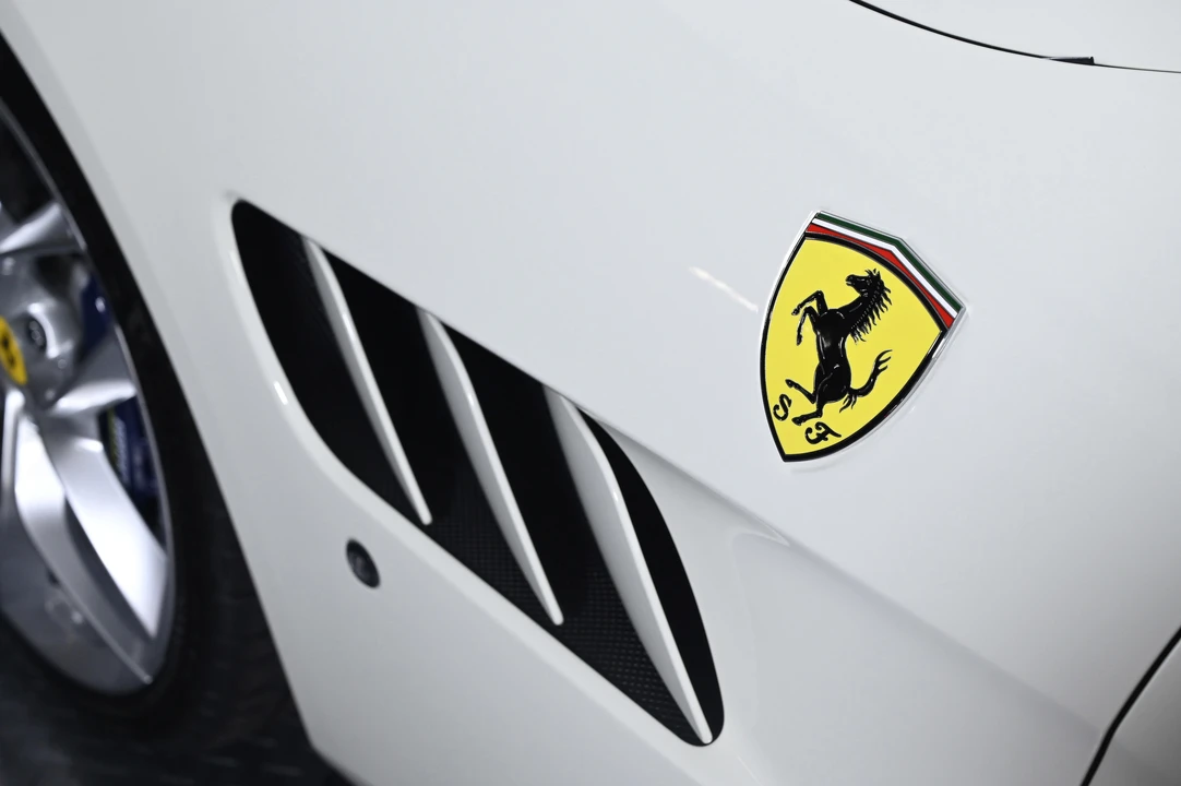 2018 Ferrari GTC4Lusso T - Image 30 of 31