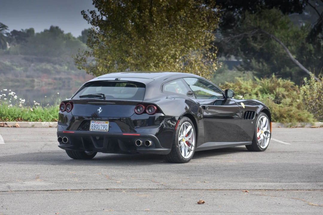 2018 Ferrari GTC4Lusso T - Image 12 of 31