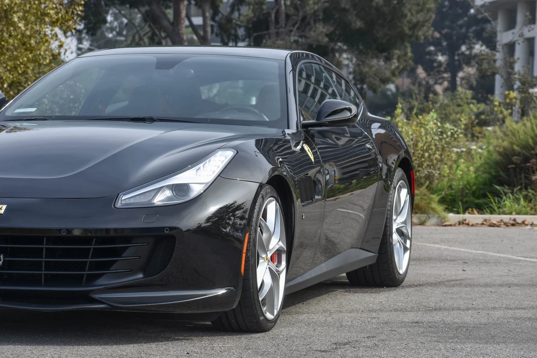 2018 Ferrari GTC4Lusso T - Image 25 of 31