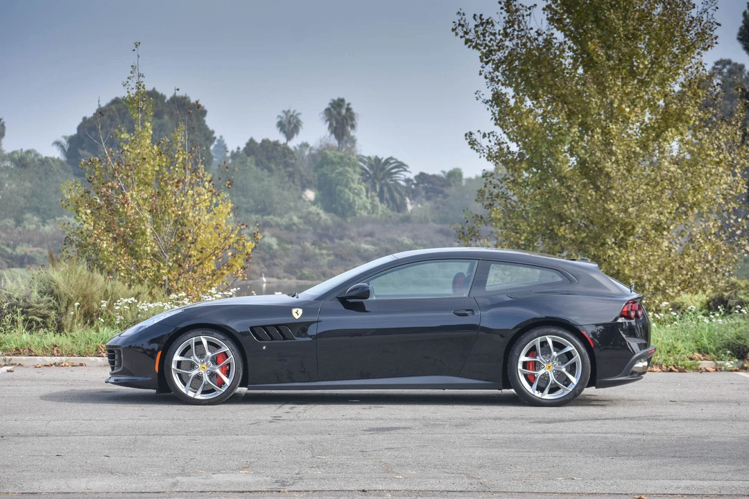 2018 Ferrari GTC4Lusso T - Image 8 of 31