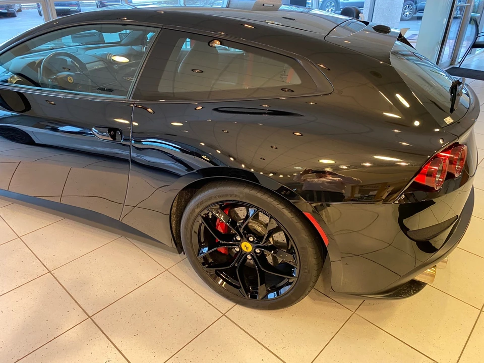 2018 Ferrari GTC4Lusso T - Image 14 of 31