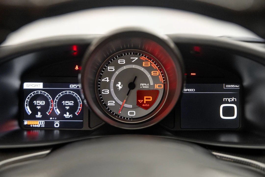 2018 Ferrari GTC4Lusso T - Image 25 of 31