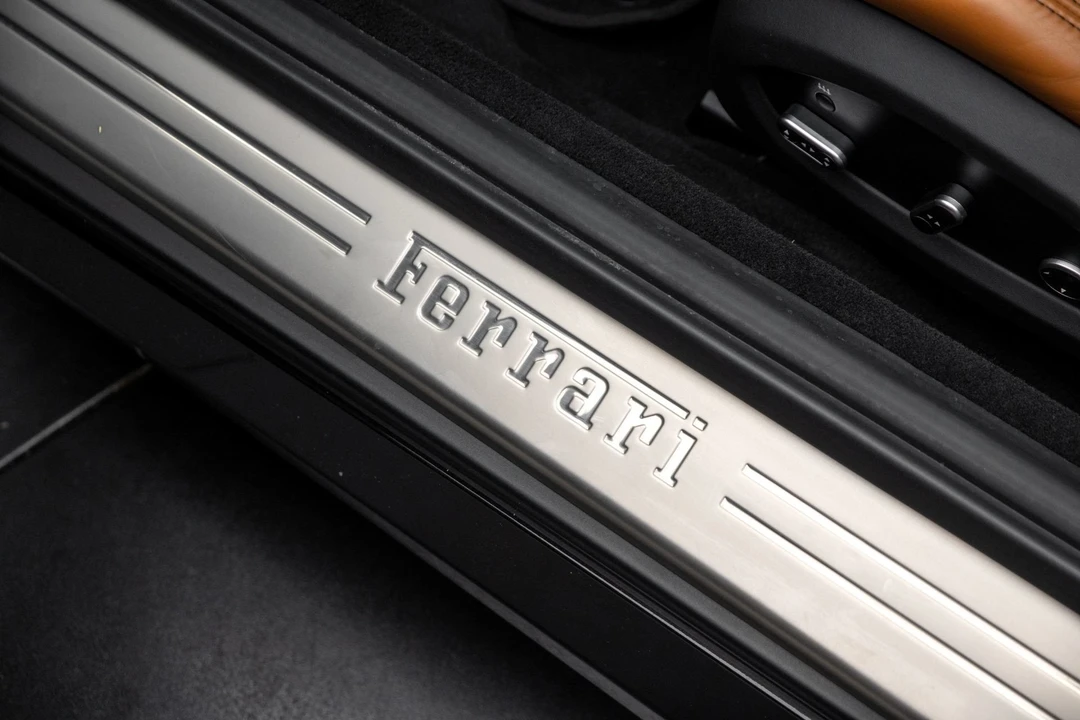 2018 Ferrari GTC4Lusso T - Image 17 of 31