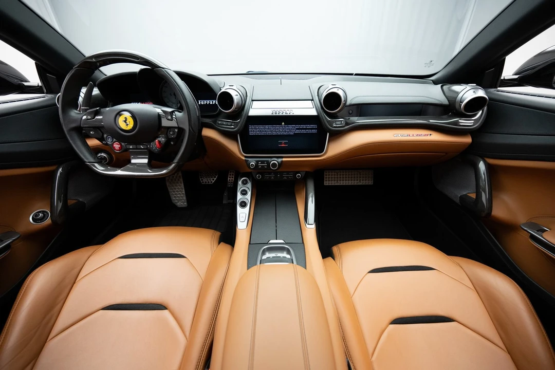 2018 Ferrari GTC4Lusso T - Image 9 of 31