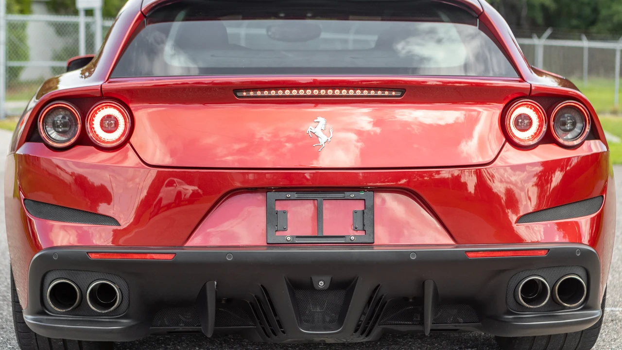 2018 Ferrari GTC4Lusso T - Image 14 of 31