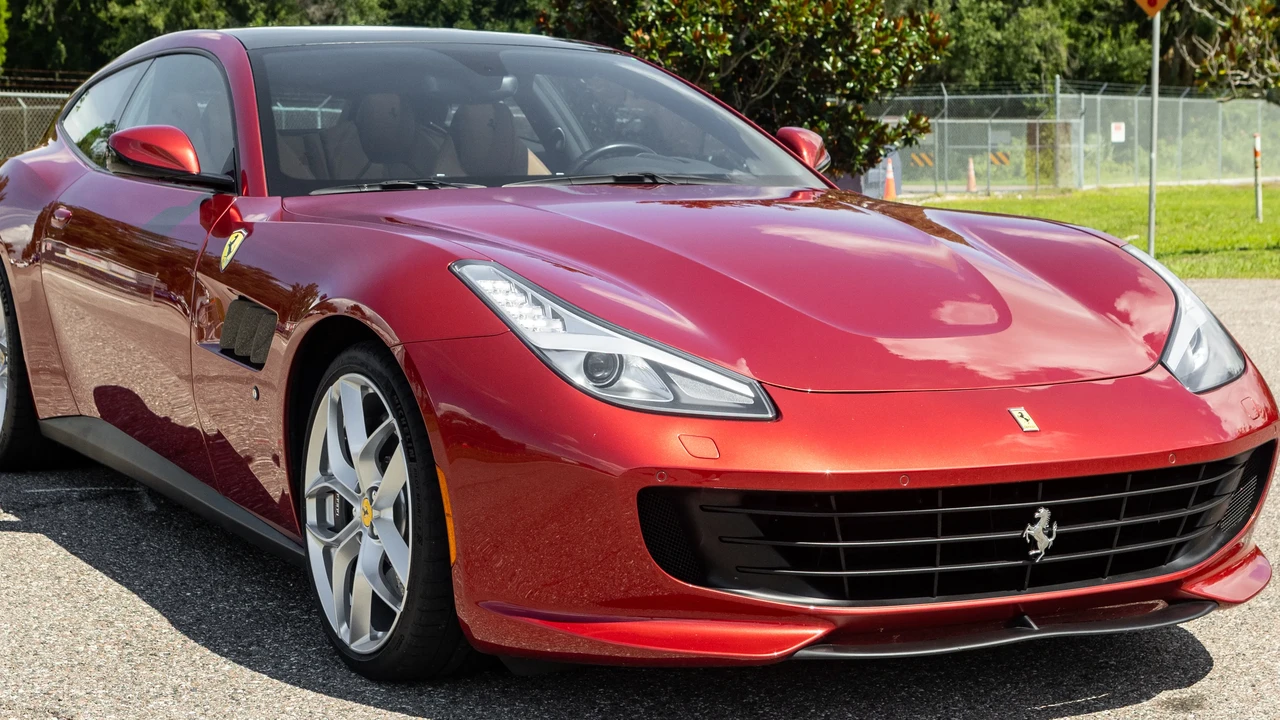 2018 Ferrari GTC4Lusso T - Image 10 of 31