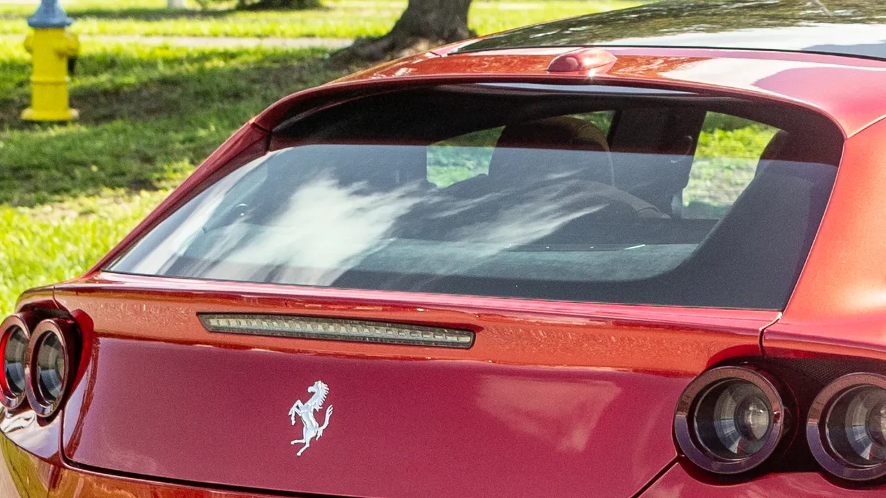 2018 Ferrari GTC4Lusso T - Image 20 of 31
