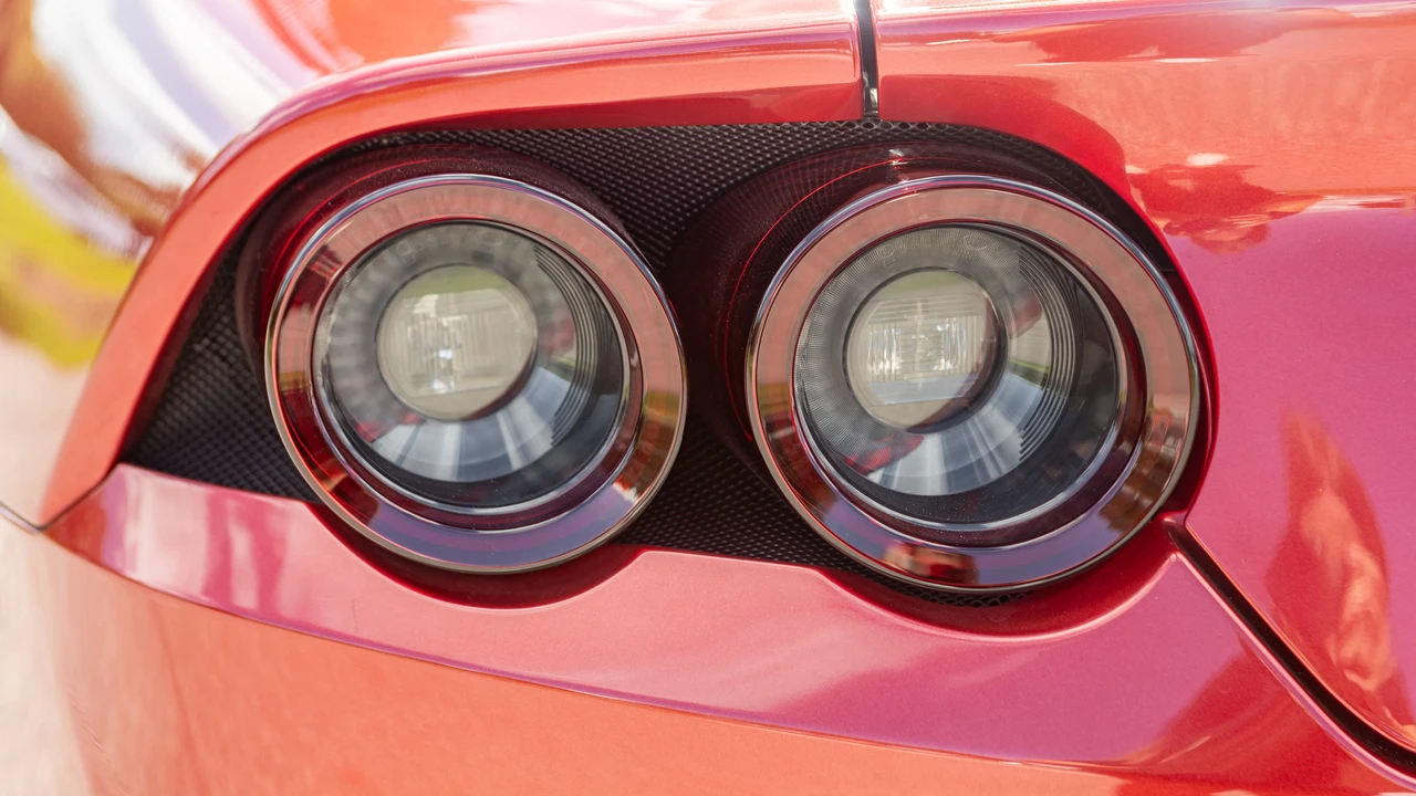 2018 Ferrari GTC4Lusso T - Image 17 of 31
