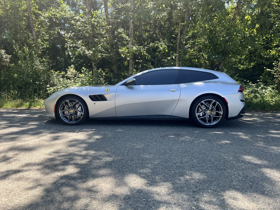 2018 Ferrari GTC4Lusso T - Image 14 of 31