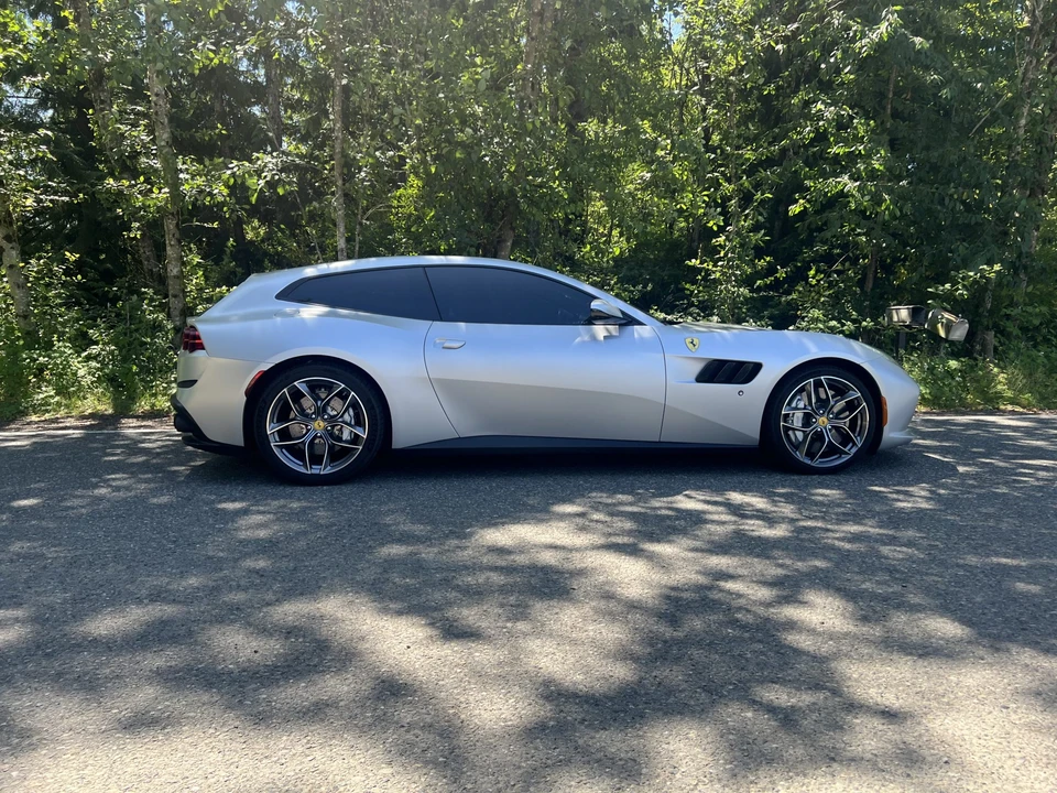 2018 Ferrari GTC4Lusso T - Image 9 of 31