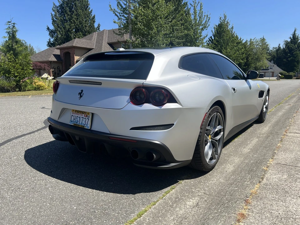 2018 Ferrari GTC4Lusso T - Image 11 of 31