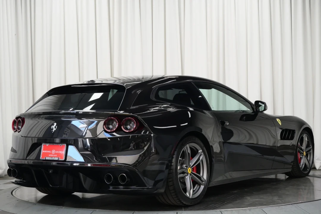 2018 Ferrari GTC4Lusso - Image 9 of 12