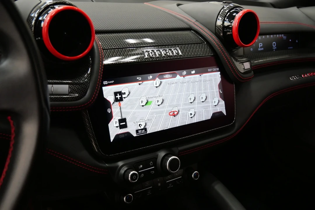 2018 Ferrari GTC4Lusso - Image 17 of 21