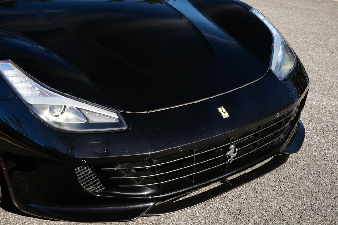 2018 Ferrari GTC4Lusso - Image 14 of 31