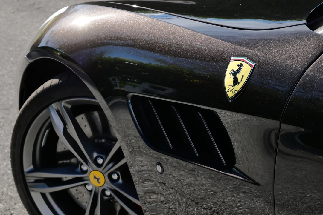 2018 Ferrari GTC4Lusso - Image 18 of 31