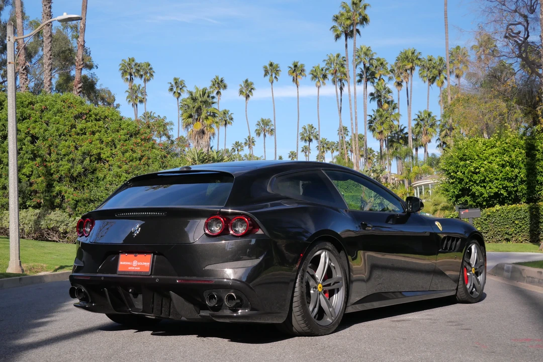 2018 Ferrari GTC4Lusso - Image 4 of 31