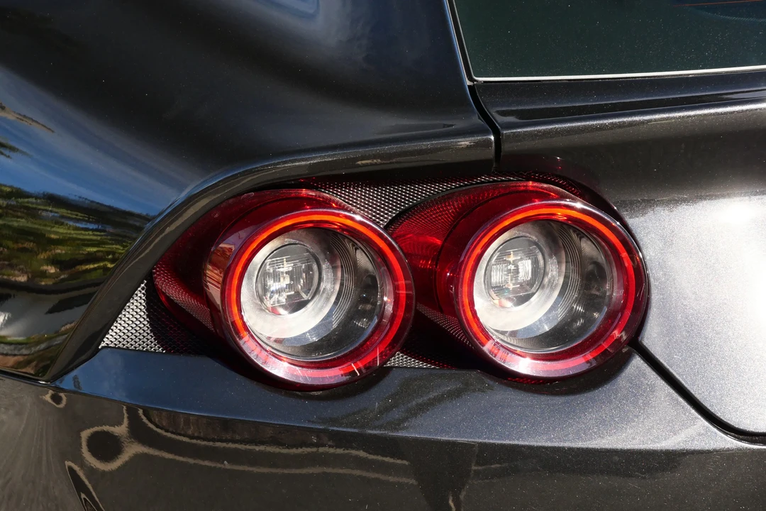 2018 Ferrari GTC4Lusso - Image 25 of 31