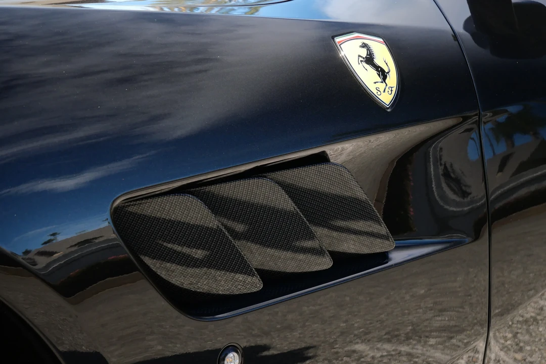 2018 Ferrari GTC4Lusso - Image 19 of 31