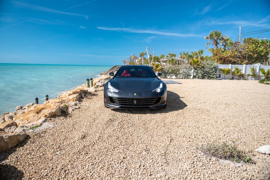 2018 Ferrari GTC4Lusso - Image 18 of 31