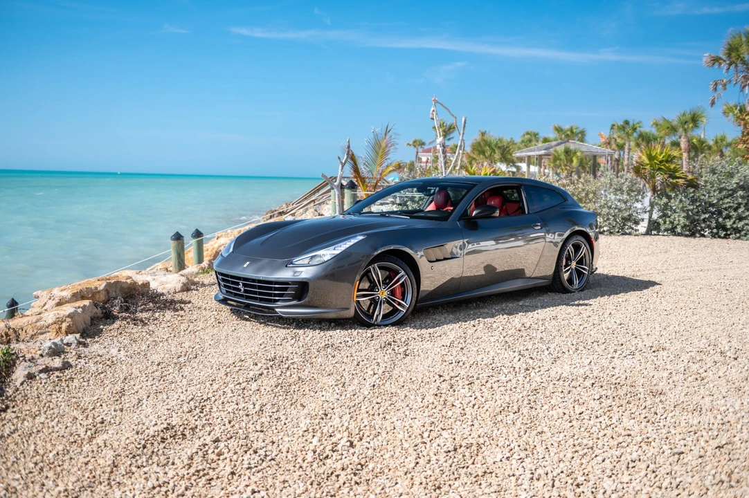 2018 Ferrari GTC4Lusso - Image 19 of 31