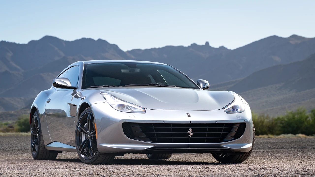 2018 Ferrari GTC4Lusso - Image 11 of 31