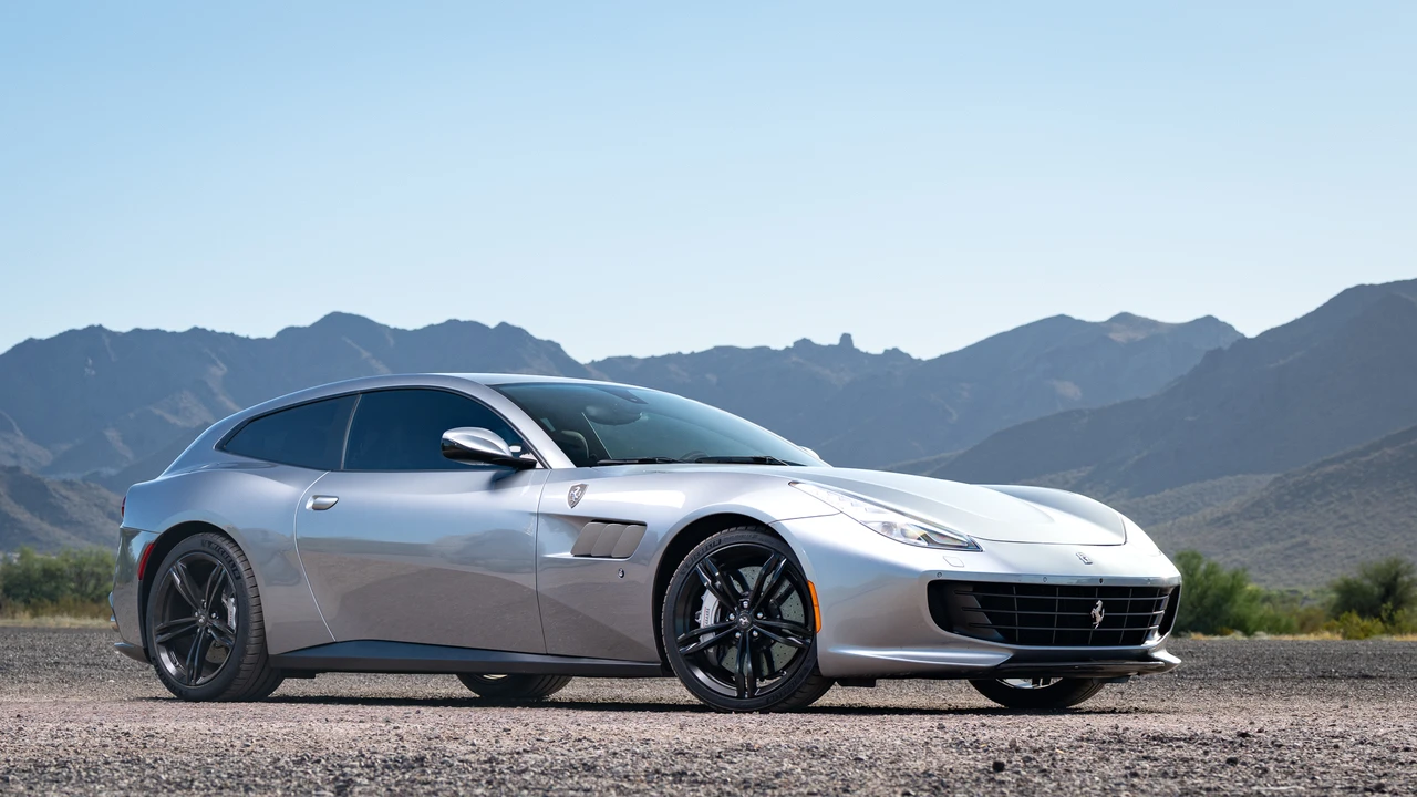 2018 Ferrari GTC4Lusso - Image 12 of 31
