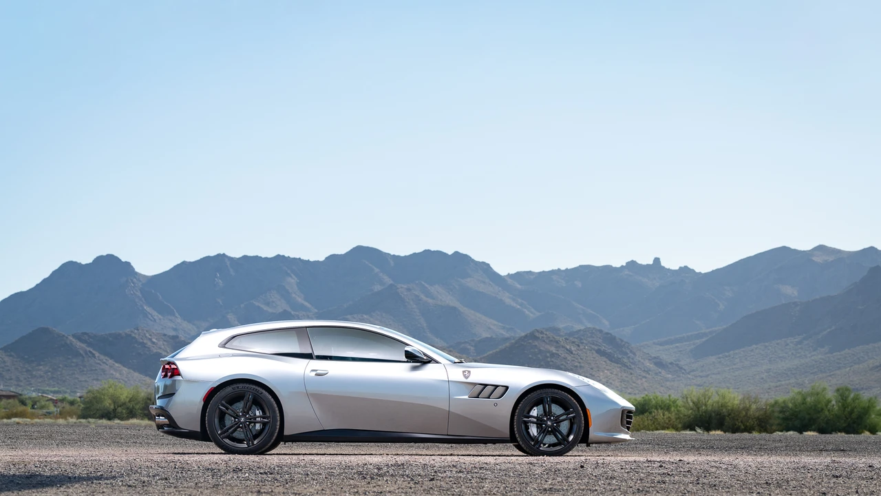 2018 Ferrari GTC4Lusso - Image 19 of 31