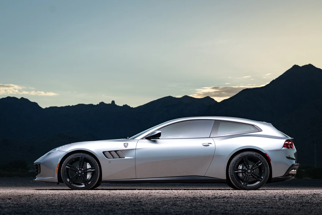 2018 Ferrari GTC4Lusso - Image 17 of 31