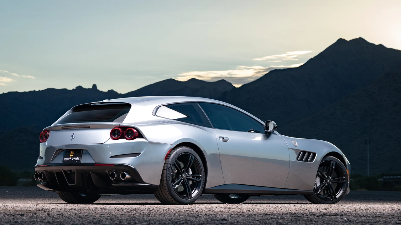 2018 Ferrari GTC4Lusso - Image 22 of 31