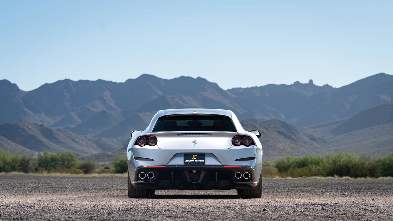 2018 Ferrari GTC4Lusso - Image 25 of 31