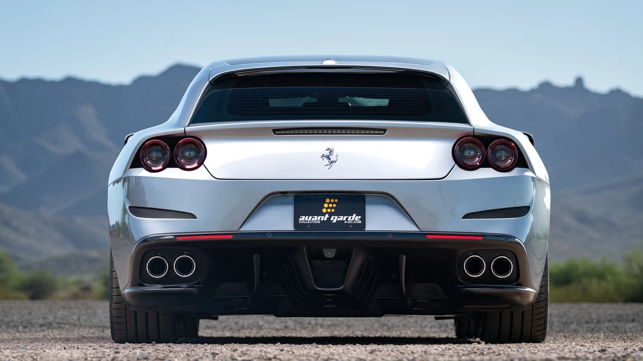 2018 Ferrari GTC4Lusso - Image 27 of 31