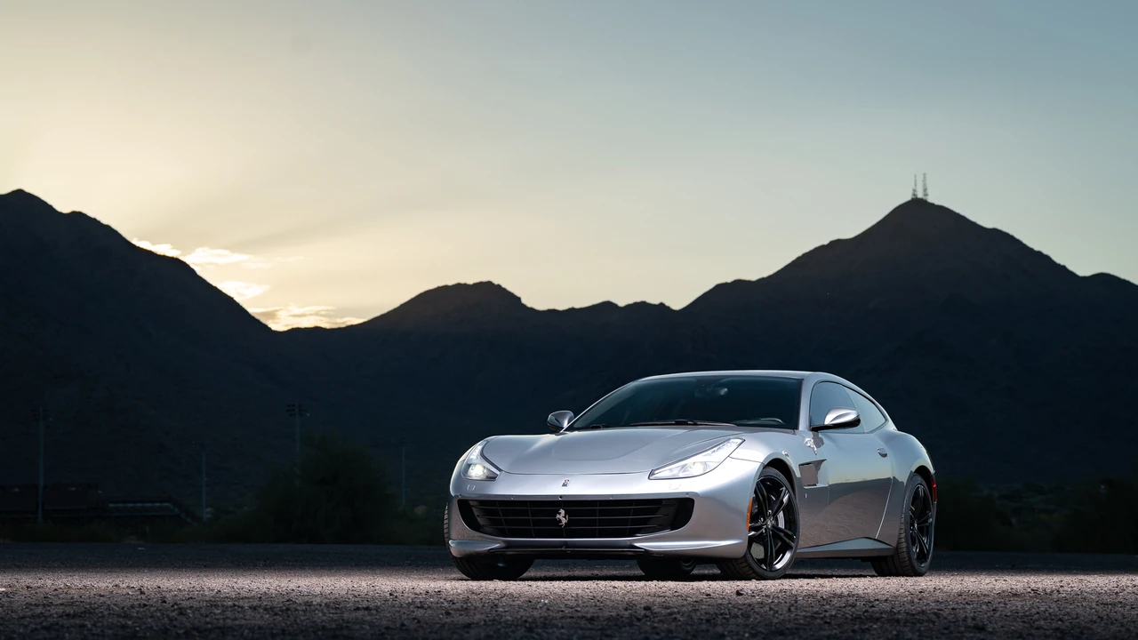 2018 Ferrari GTC4Lusso - Image 4 of 31