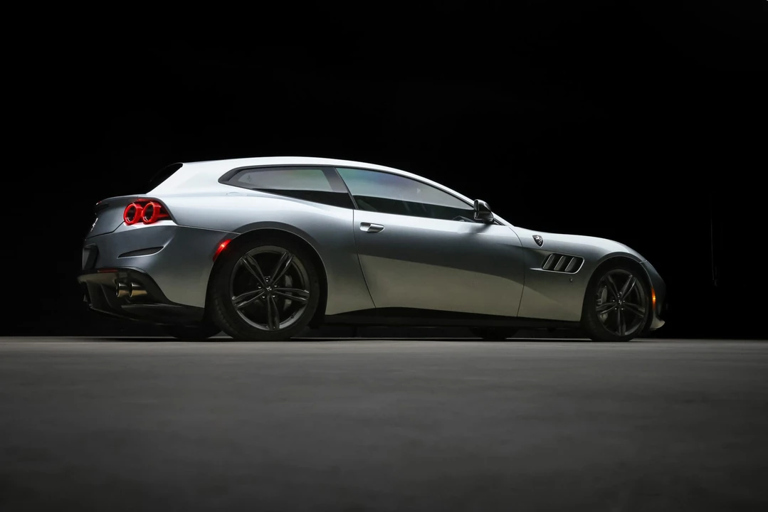 2018 Ferrari GTC4Lusso - Image 25 of 31