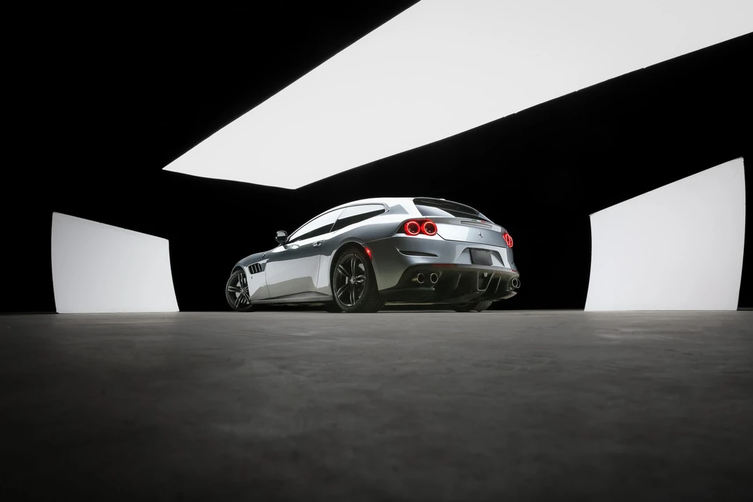 2018 Ferrari GTC4Lusso - Image 4 of 31