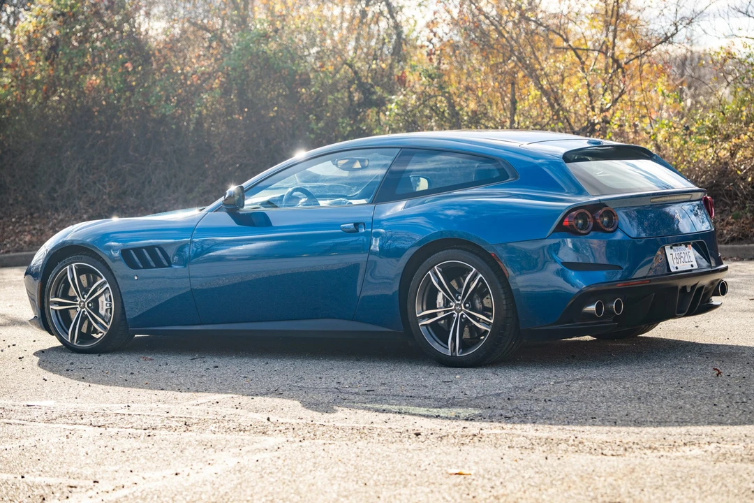 2018 Ferrari GTC4Lusso - Image 11 of 31