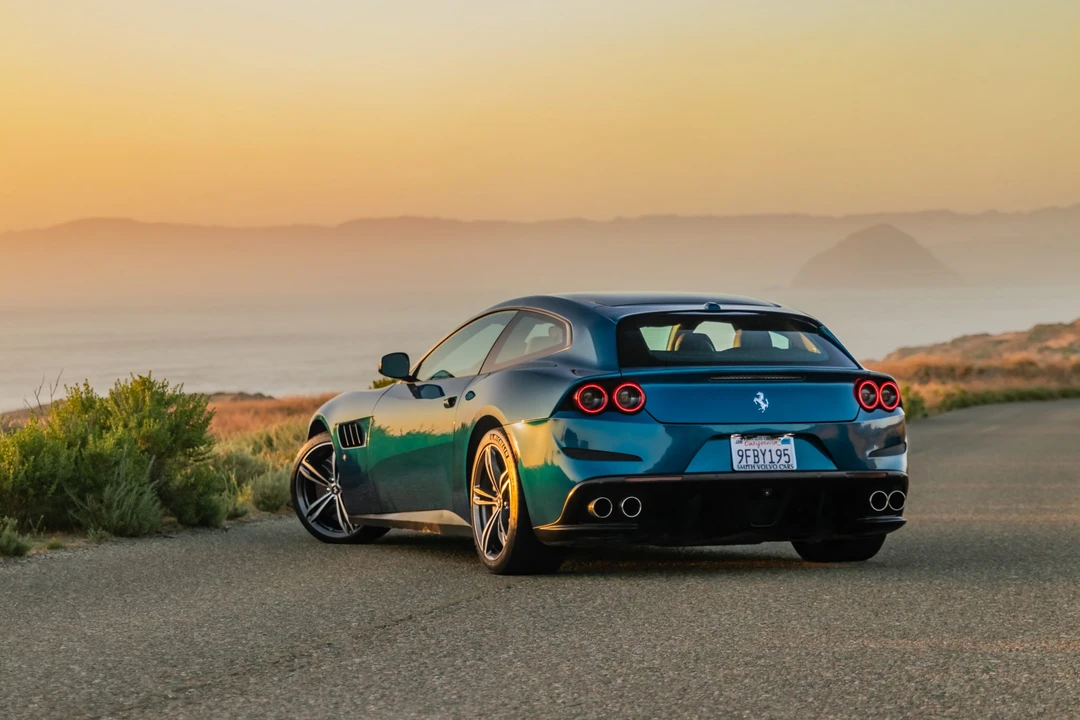 2018 Ferrari GTC4Lusso - Image 21 of 31