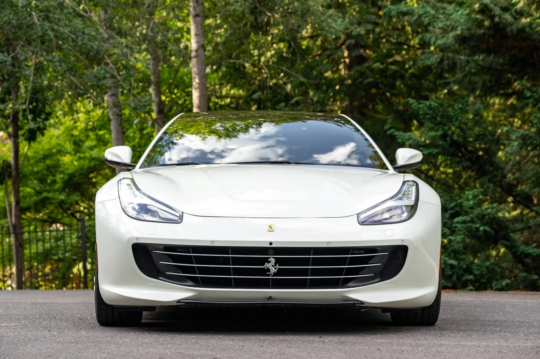 2018 Ferrari GTC4Lusso - Image 11 of 31